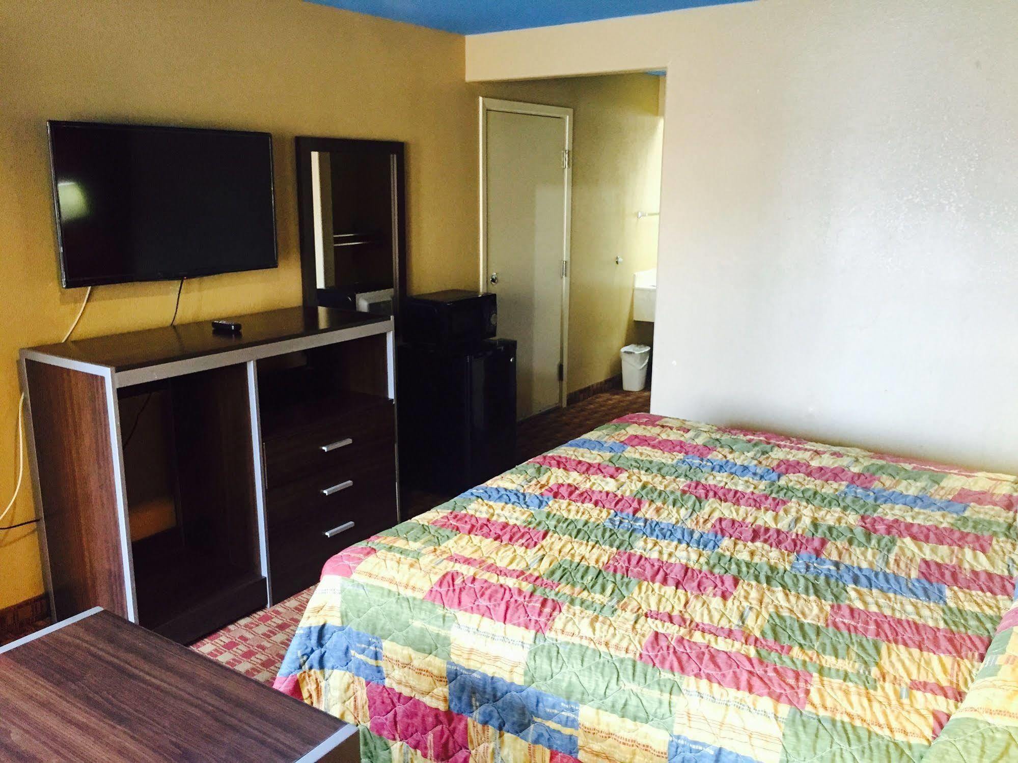 Scottish Inn & Suites Hobby Airport Houston Exterior photo